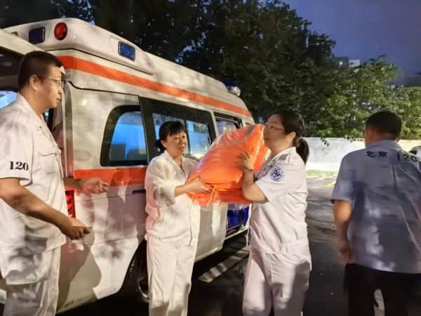 保宇配资 暴雨中的急救之光——石景山区120汛期救援纪实